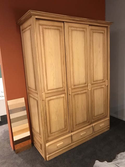 (Showroommodel) Linnenkast Denise