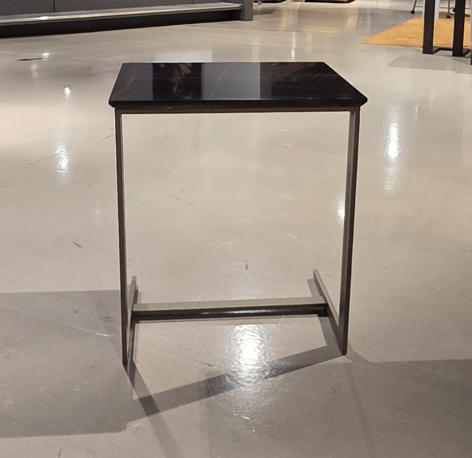 (Showroommodel) Sidetable Otto Sahara Noir