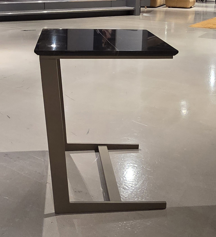(Showroommodel) Sidetable Otto Sahara Noir