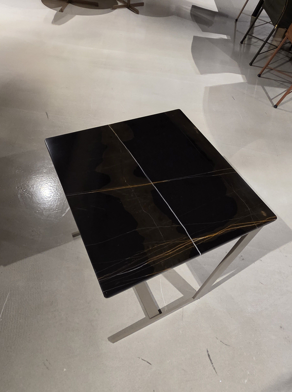 (Showroommodel) Sidetable Otto Sahara Noir