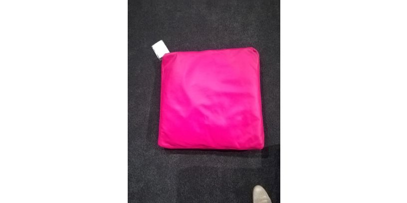 (Showroommodel) Zitkussen Strapp