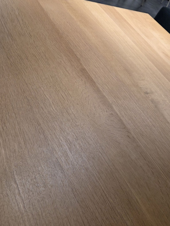 (Showroommodel) Seuren Eettafel Sidney Eiken