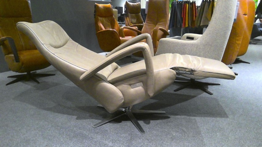 (Showroommodel) Draaifauteuil Twilla TW-102