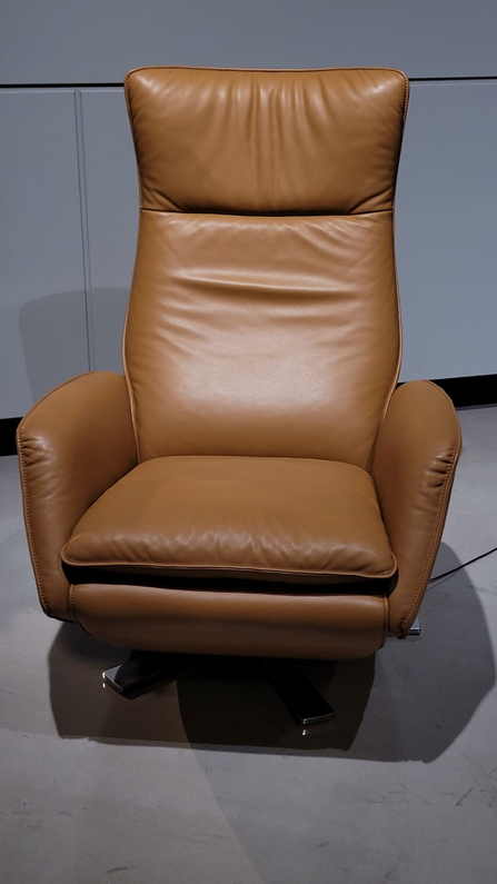 (Showroommodel) FSM Relaxfauteuil Aik 