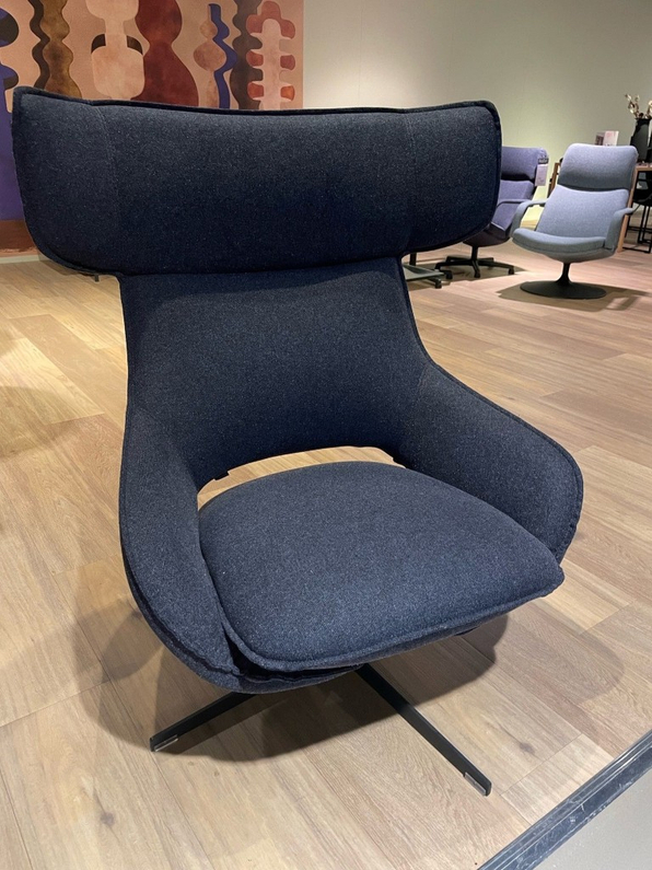 (Showroommodel)Artifort Draaifauteuil Kalm Comfort