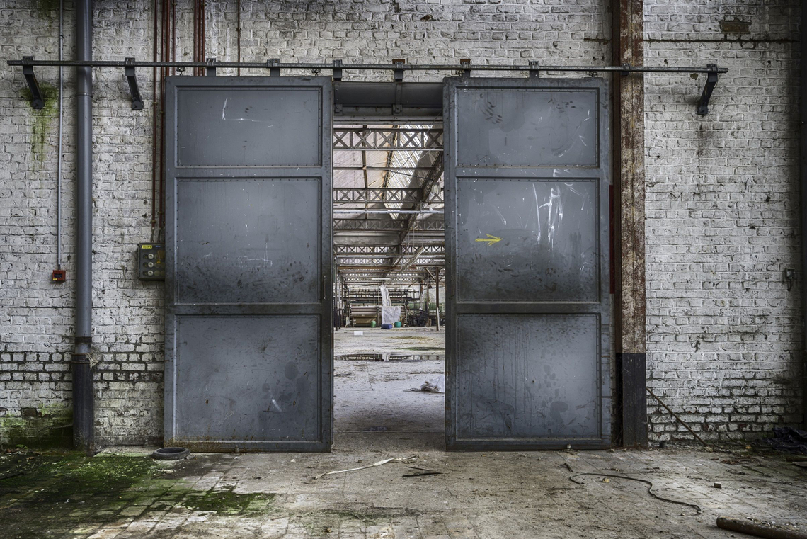 Urban Cotton Wandkleed Spinning Doors