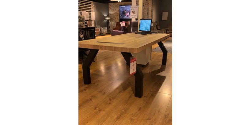 (Showroommodel) Movani Eettafel Meeting Point