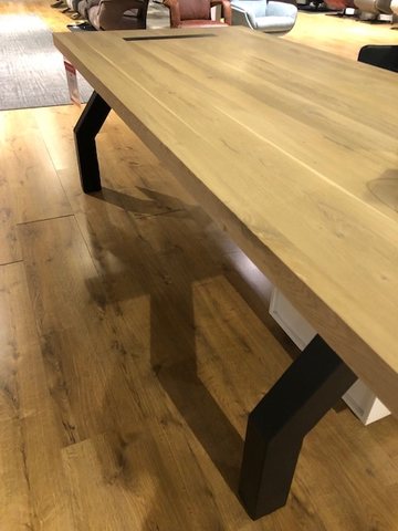 (Showroommodel) Movani Eettafel Meeting Point