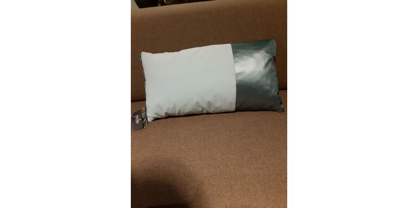 (Showroommodel) Pode Kussen Shadow Mulberry