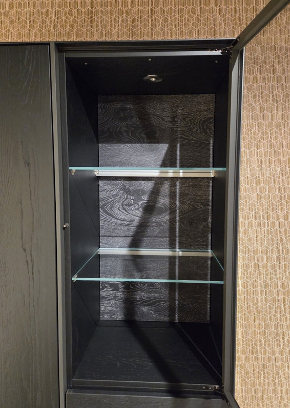 (Showroommodel)Hulsta Vitrinekast Persis Antraciet
