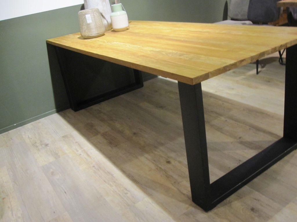 (Showroommodel) Eettafel Frontier