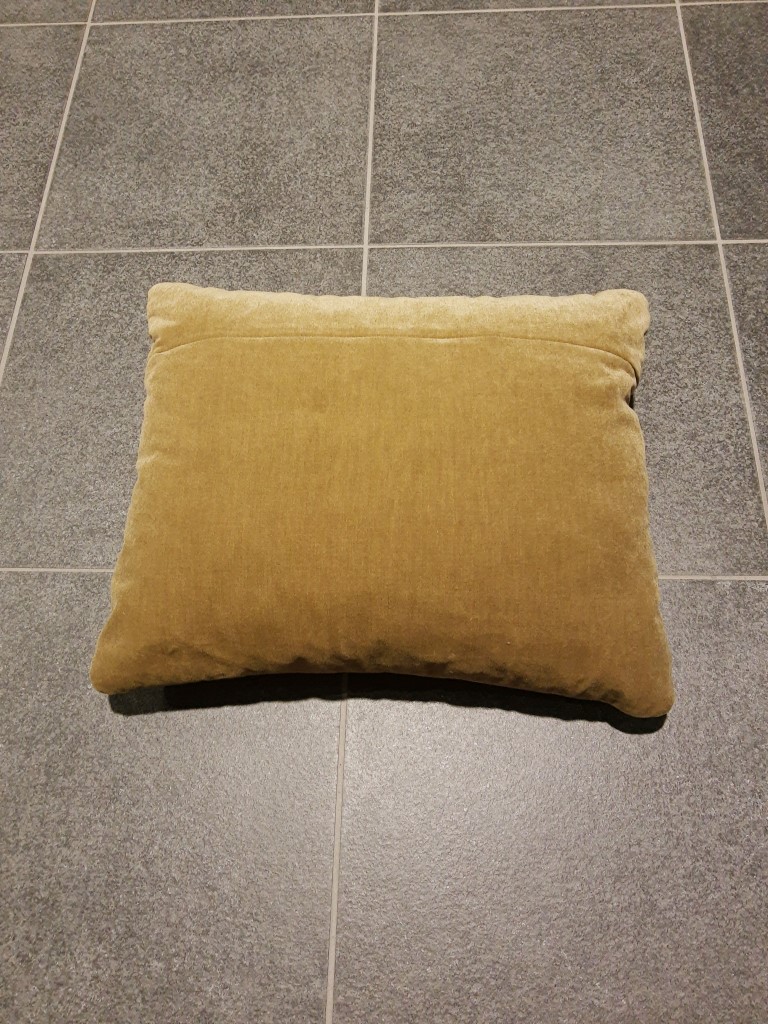 (Showroommodel) Leolux Cosy Cushion Stitch