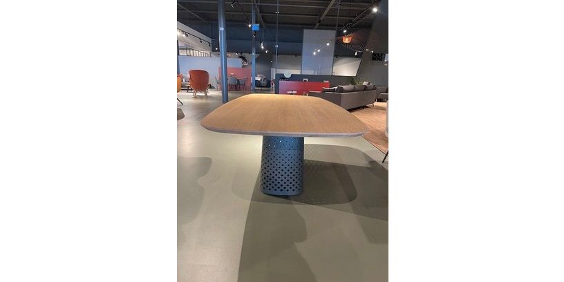 (Showroommodel) Rolf benz Eettafel 929