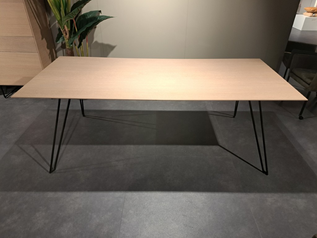 (Showroommodel) Eettafel Impallo
