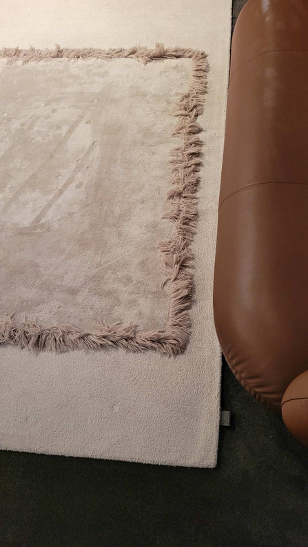 (Showroommodel) Leolux Vloerkleed Frame Stone