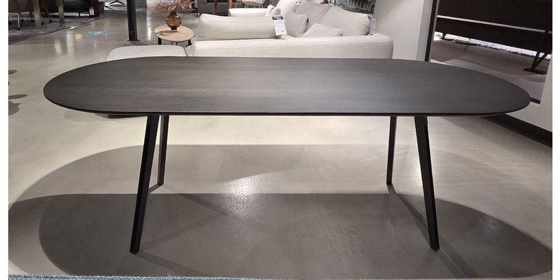 (Showroommodel)Qliv Tafel On Top
