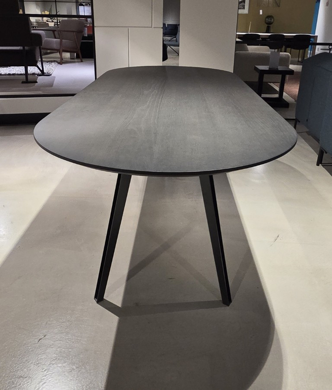 (Showroommodel)Qliv Tafel On Top