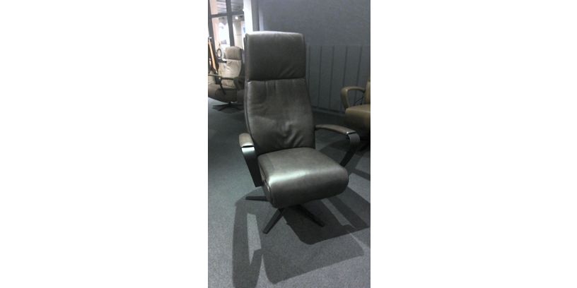 (Showroommodel) Relaxfauteuil Twilla 218N L Bruin