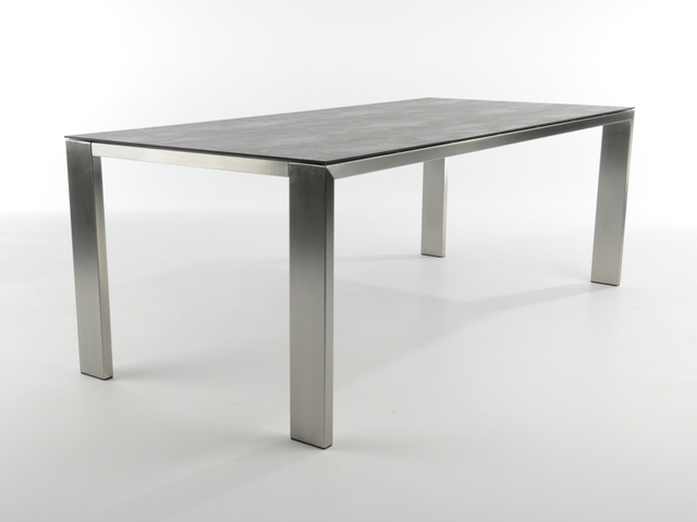 Bert Plantagie Eettafel Edge 