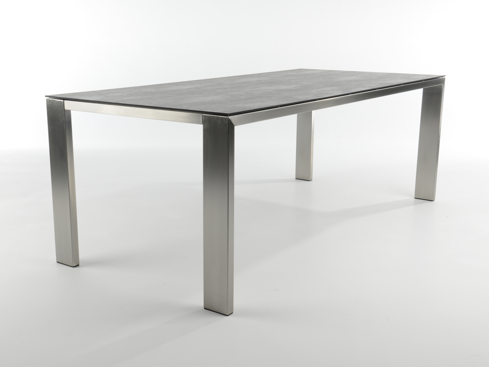 Bert Plantagie Eettafel Edge 