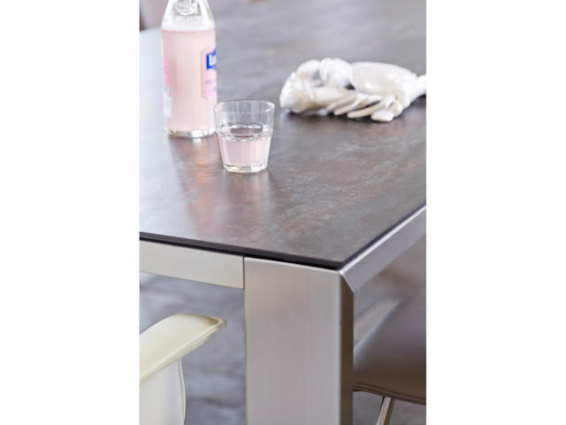 Bert Plantagie Eettafel Edge 