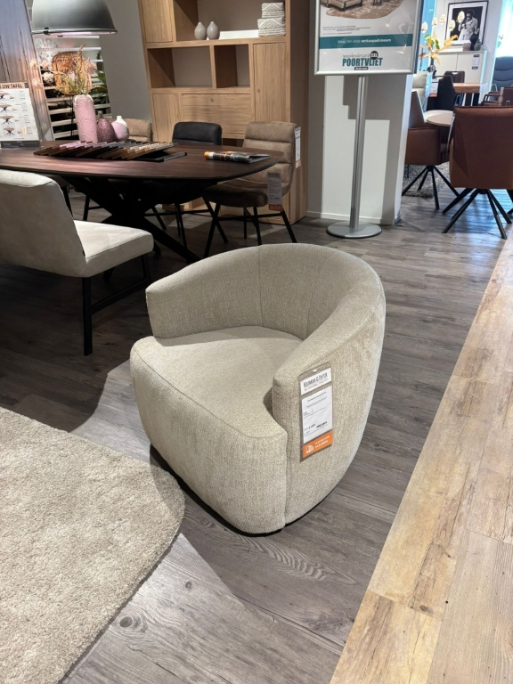 (Showroommodel)Draaifauteuil Gaudenzi Ecru