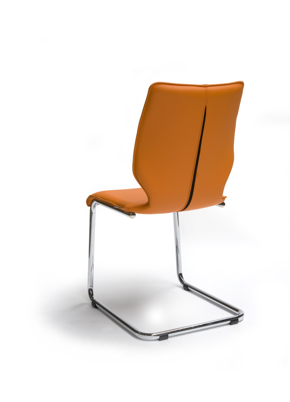 Bree's New World Stoel Luna