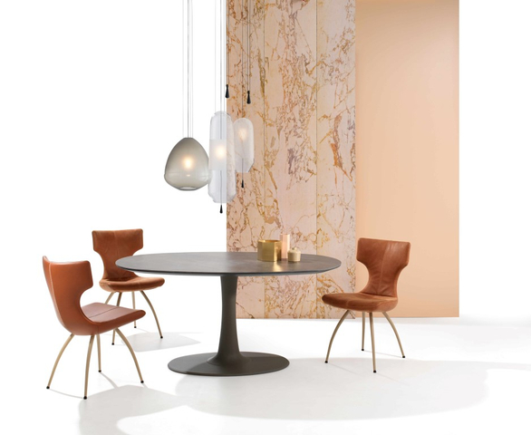 Leolux Eettafel Columna 