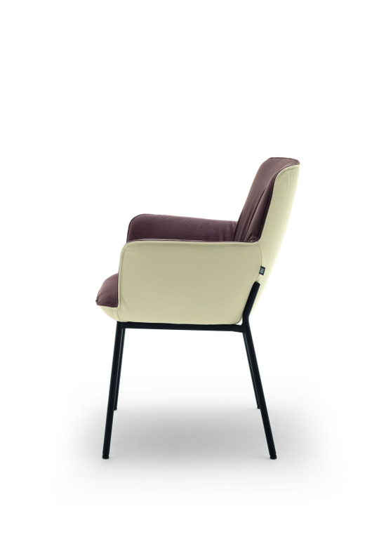 Rolf Benz Armstoel 655