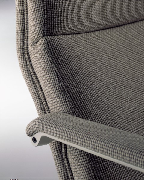 Artifort Fauteuil F156