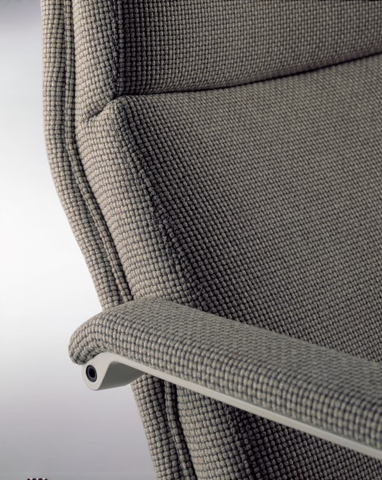 Artifort Fauteuil F156