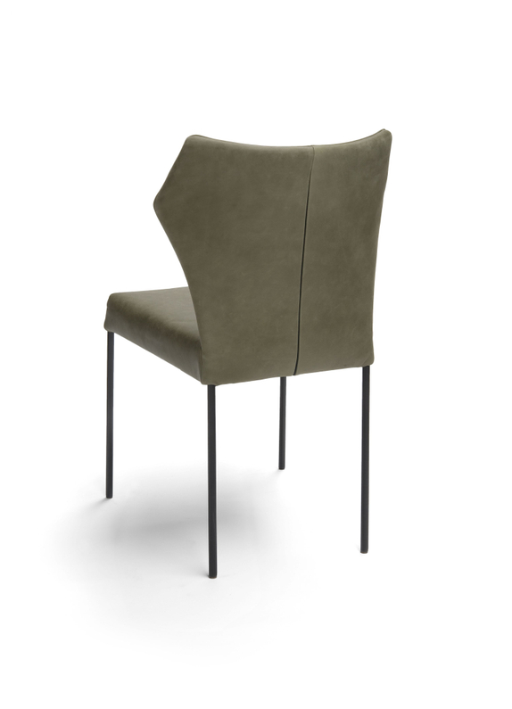 Bree's New World Stoel Fly