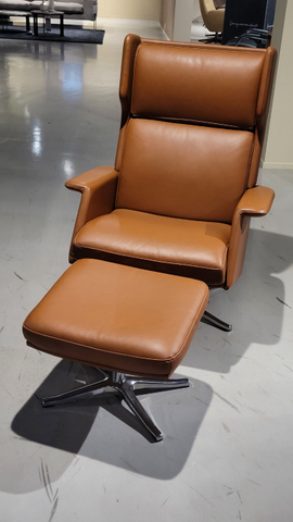 (Showroommodel) Fauteuil Odense + Poef 
