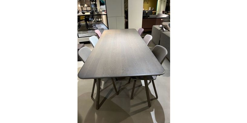 (Showroommodel) Eyye Eettafel Sving