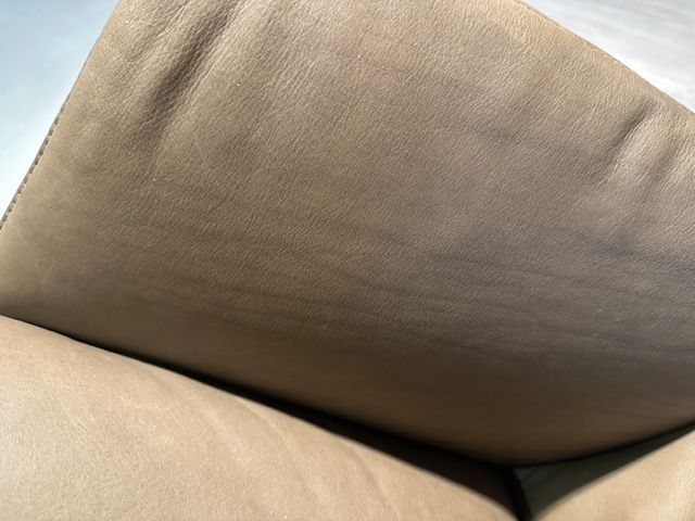 (Showroommodel) Label Fauteuil Easy Olive