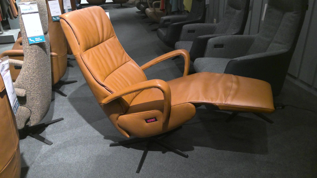 (Showroommodel)Relaxfauteuil Twilla 191N XL Cognac