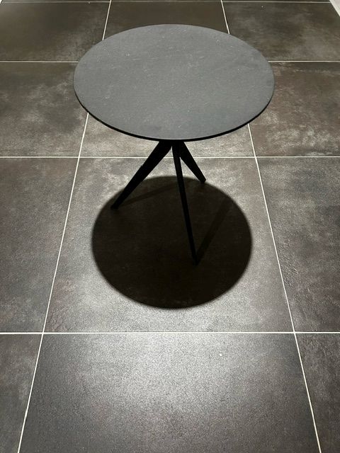 (Showroommodel) Montel Bijzettafel Tripod Hoog 