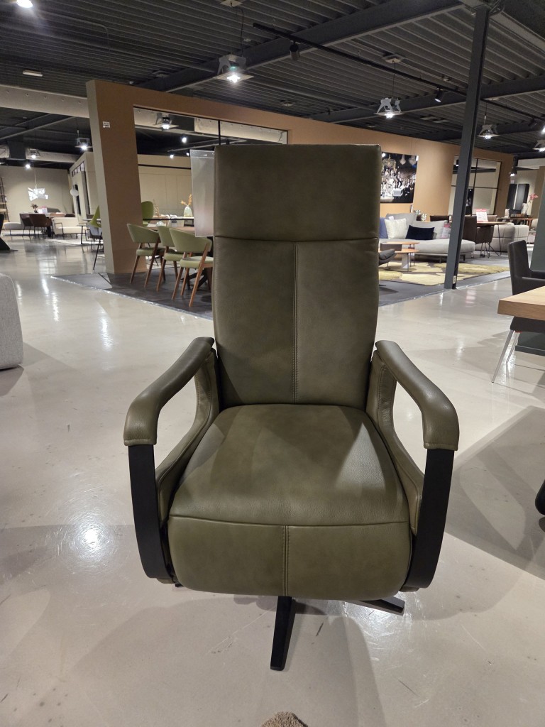 (Showroommodel) Movani Sta-op Fauteuil Melogno L