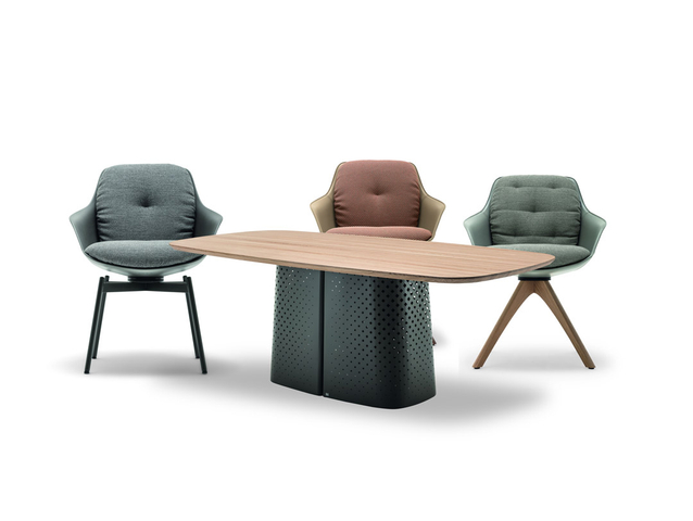 Rolf Benz Armstoel 600