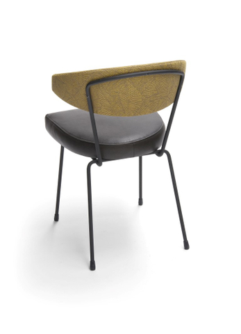 Bree's New World Stoel Slice