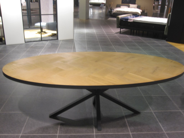 (Showroommodel) Eettafel Tablo Ovaal