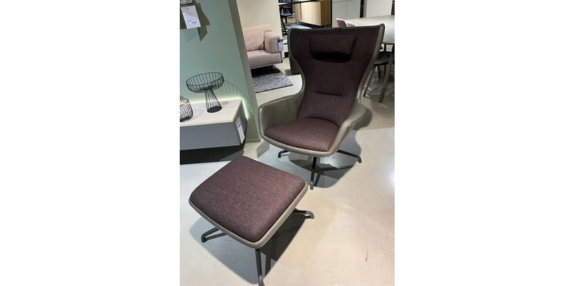 (Showroommodel) Eyye Fauteuil Puuro + Poef