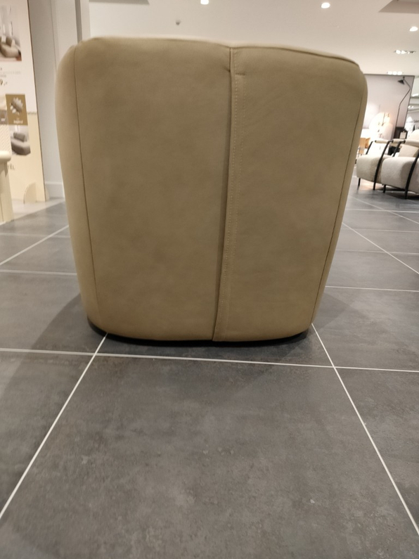 (Showroommodel) Montel Fauteuil Wave Olive