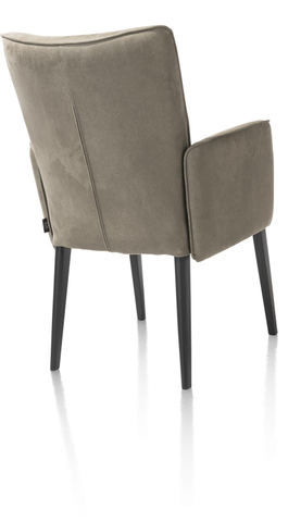 Henders & Hazel Armstoel Olivera