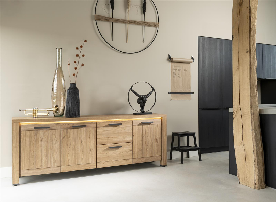 Henders & Hazel Dressoir Delmonte