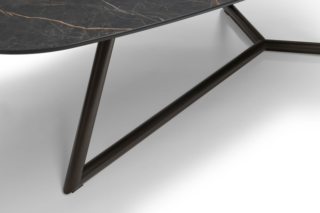 Bree's New World Eettafel Druppel Thunder