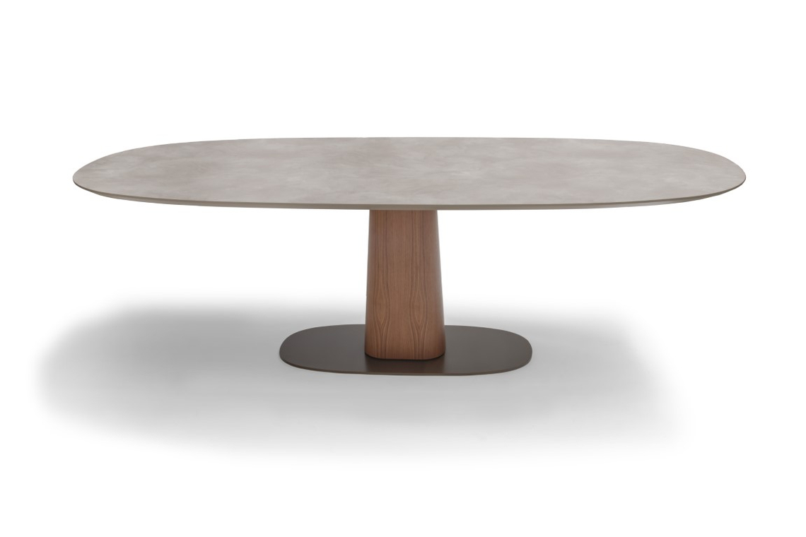 Bree's New World Eettafel Storq