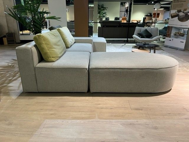 (Showmodel) Studio Mik Hoekbank Loki Ecru+kussens