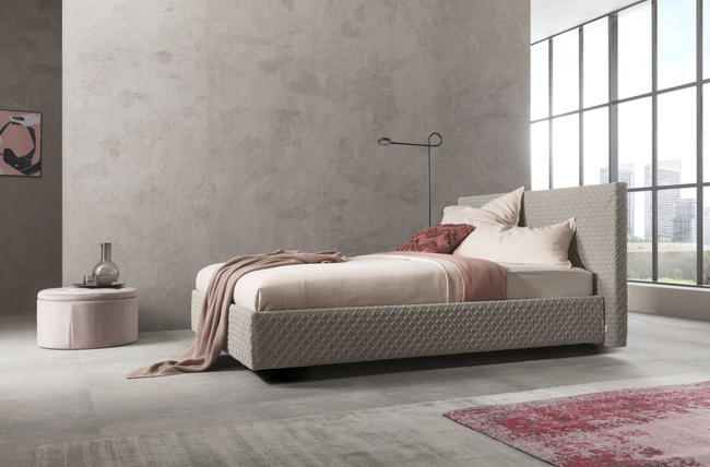 Ledikant Someo gestoffeerd