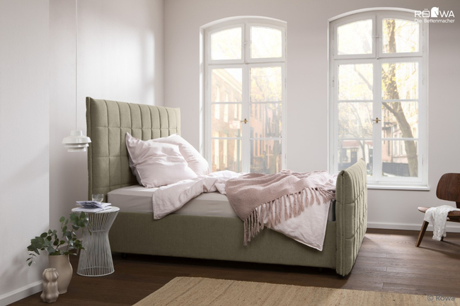 Ledikant Scalea gestoffeerd